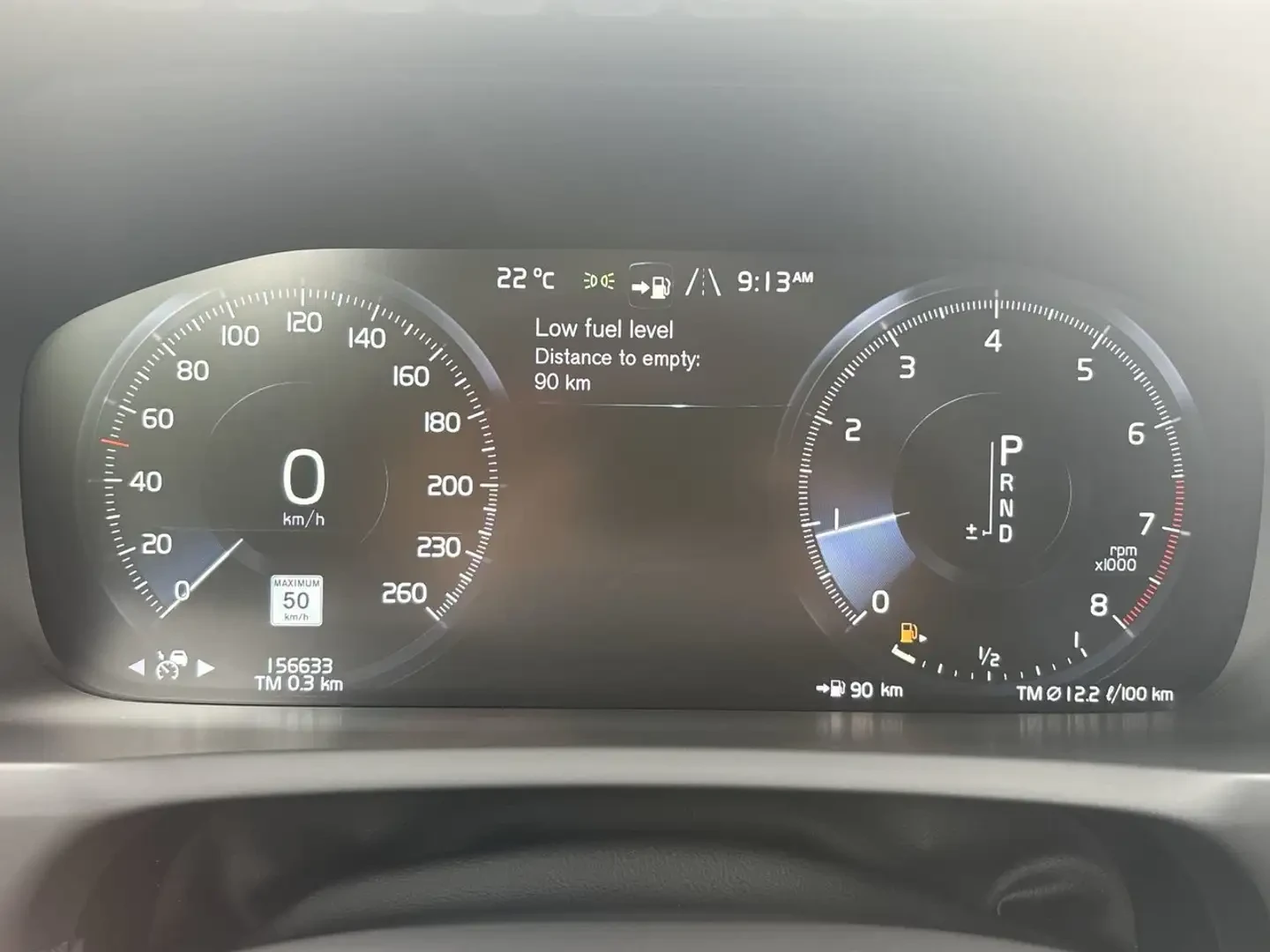 Volvo Xc90 T6* R-DESIGN* PLATINUM* ДИГИТАЛНО* ТАБЛО* , снимка 11 - Автомобили и джипове - 55597844