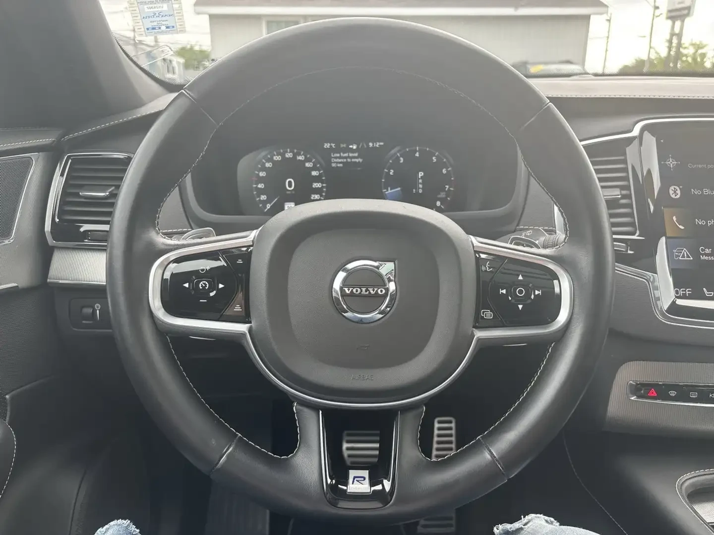 Volvo Xc90 T6* R-DESIGN* PLATINUM* ДИГИТАЛНО* ТАБЛО* , снимка 9 - Автомобили и джипове - 55597844