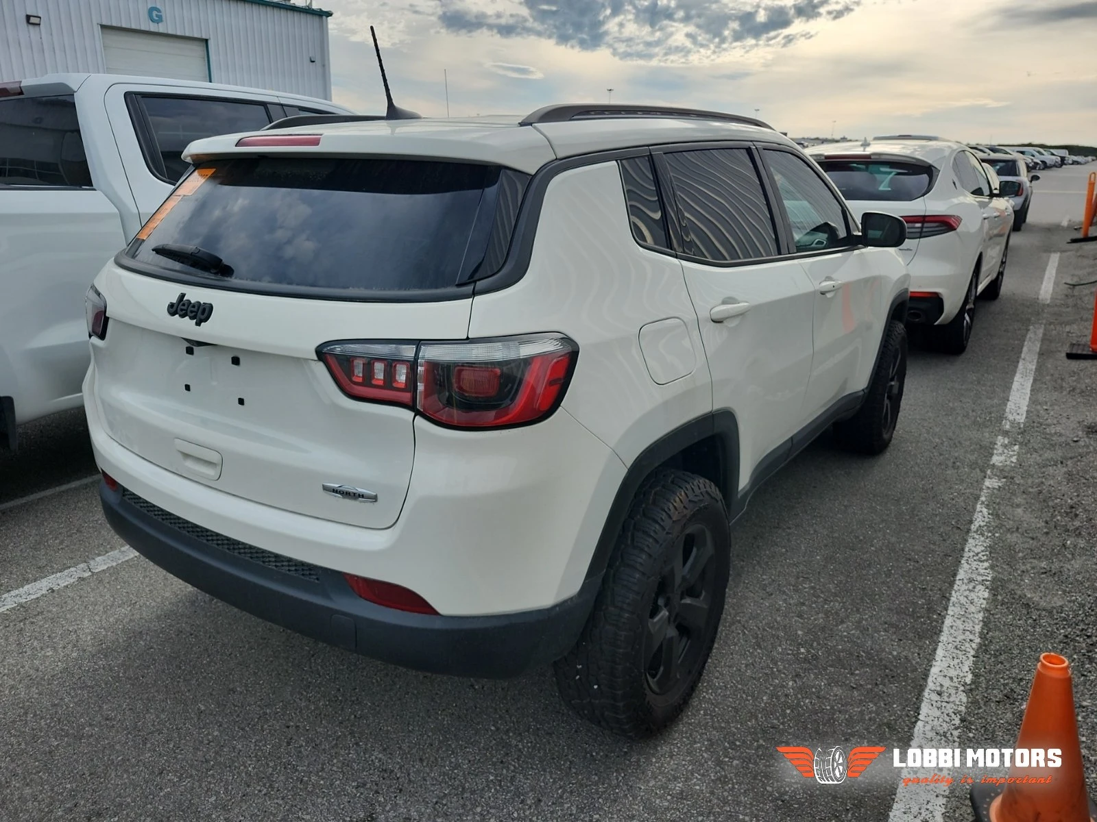Jeep Compass, снимка 3 - Автомобили и джипове - 56025175