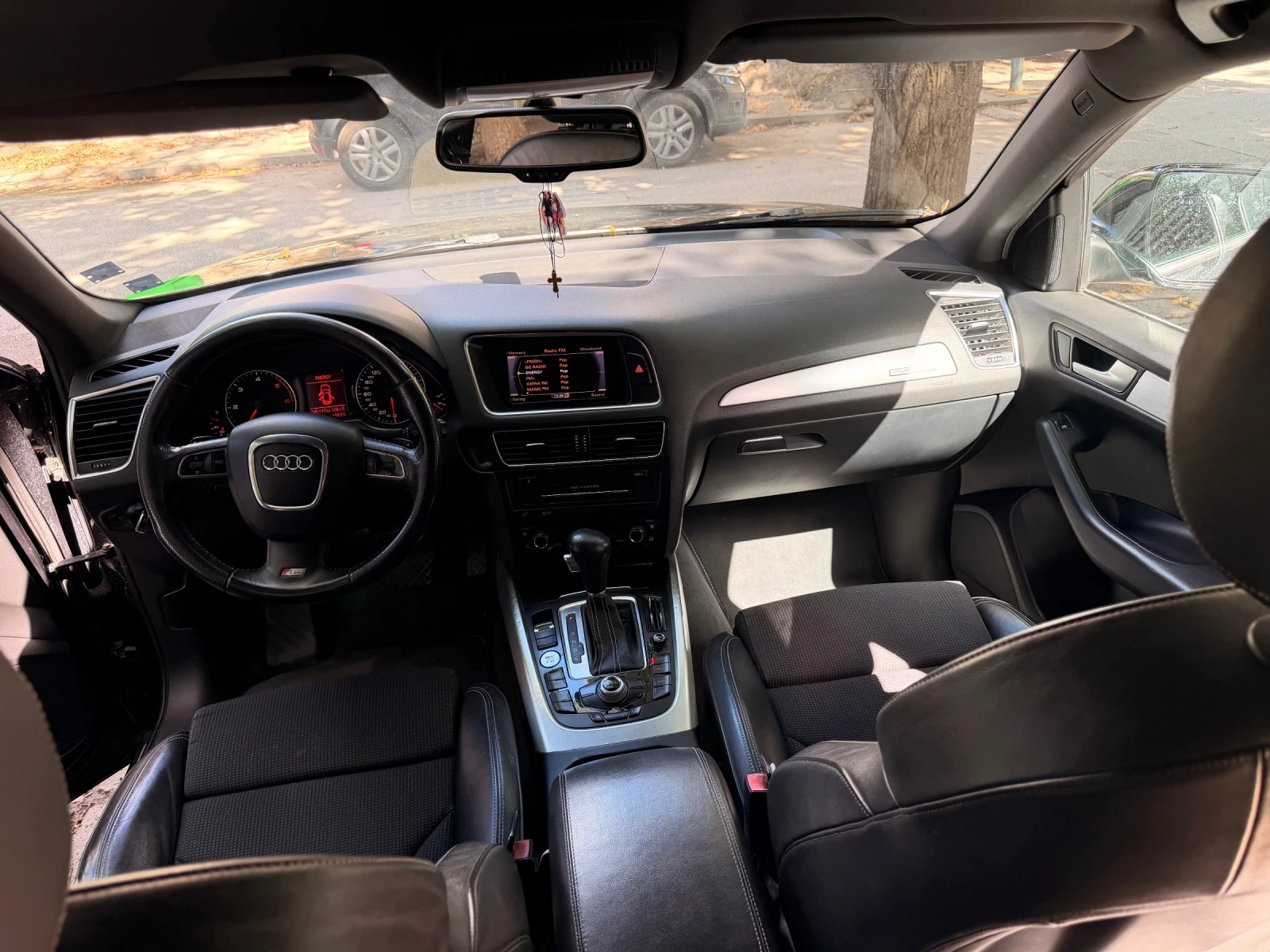 Audi Q5 S Line / F1 / QUATTRO / KeyLESS, снимка 2 - Автомобили и джипове - 56244058