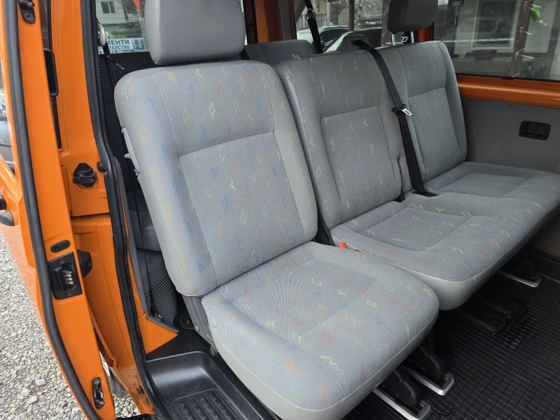 VW Transporter 1.9TDI 9MECTA KLIMA , снимка 8 - Бусове и автобуси - 52840593