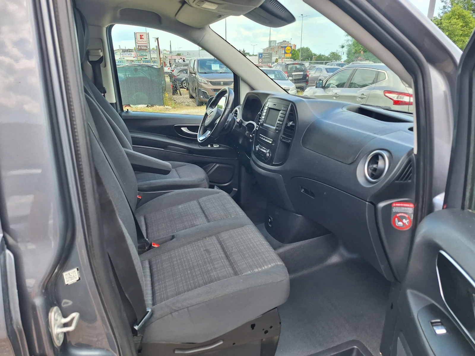 Mercedes-Benz Vito 2.2cdi 136 k.c., снимка 10 - Бусове и автобуси - 54678757