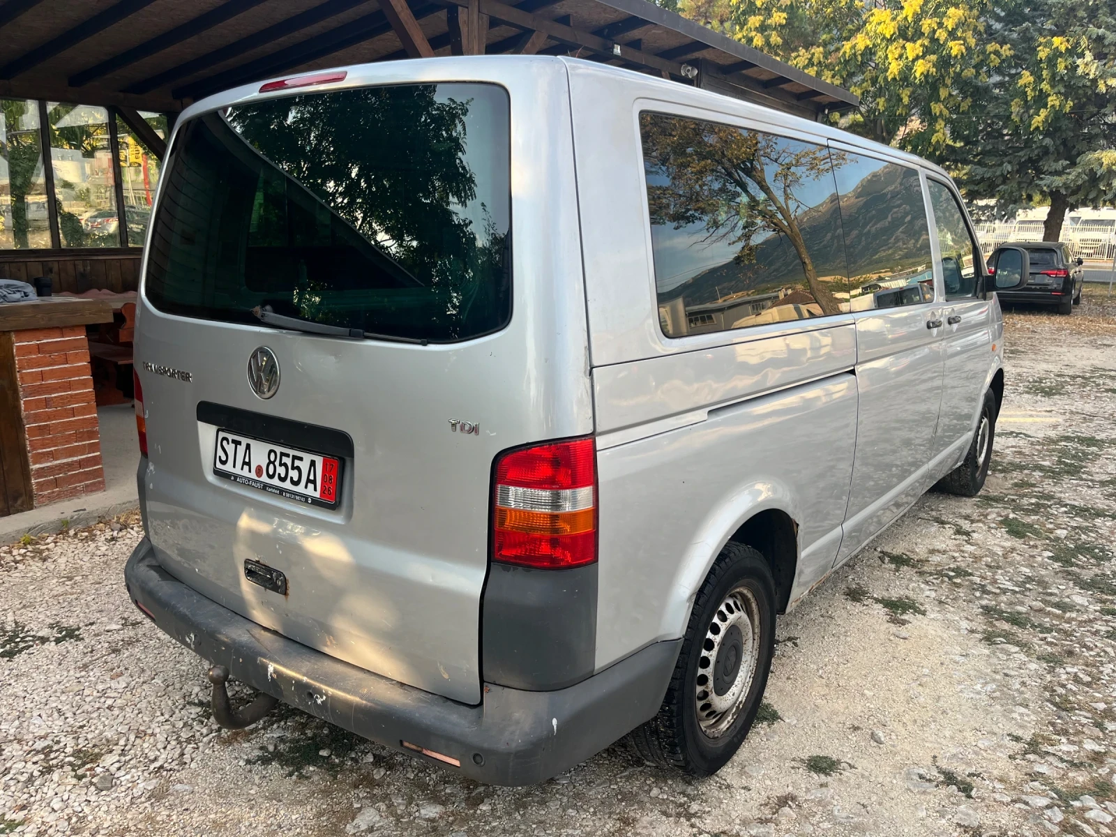 VW Transporter 2.5TDI, снимка 5 - Бусове и автобуси - 55974952