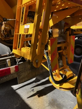 Mercedes-Benz 1824 Axor, снимка 3