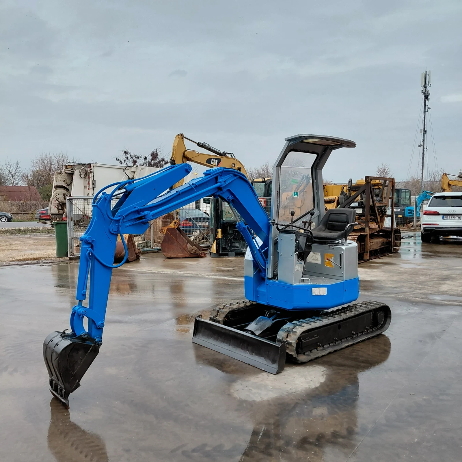  Hitachi Hanix N&B15 *   30.12.2025 *  | Mobile.bg   1