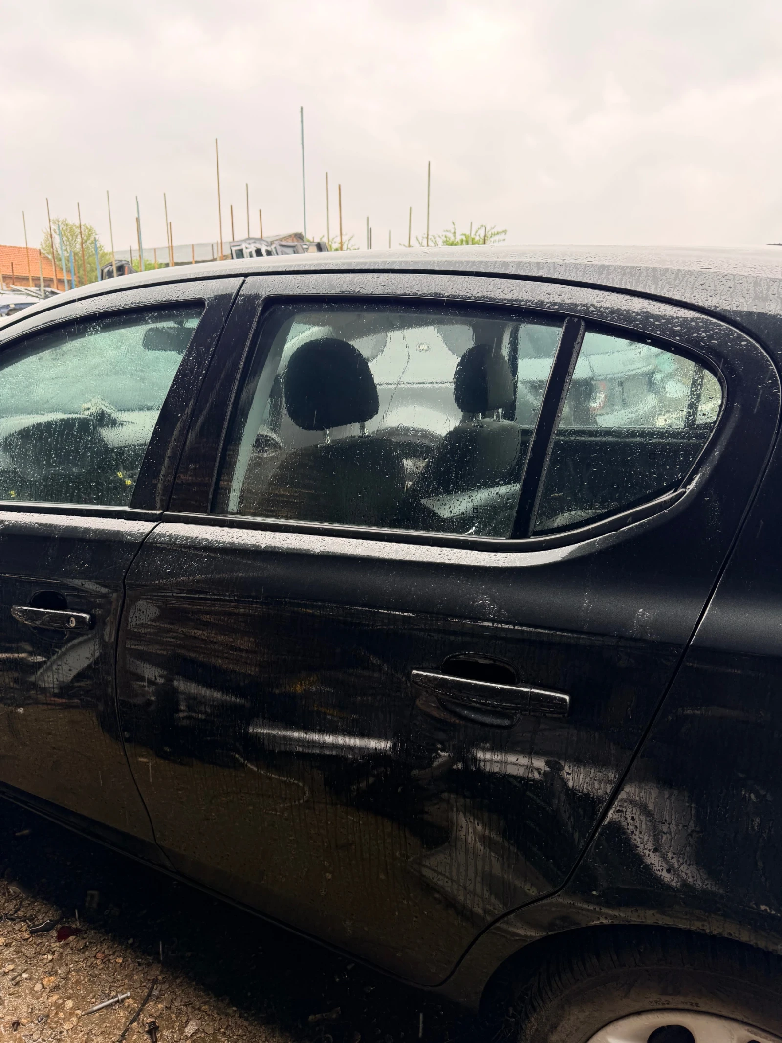 Задна лява врата OPEL CORSA E  Черна/черен цвят