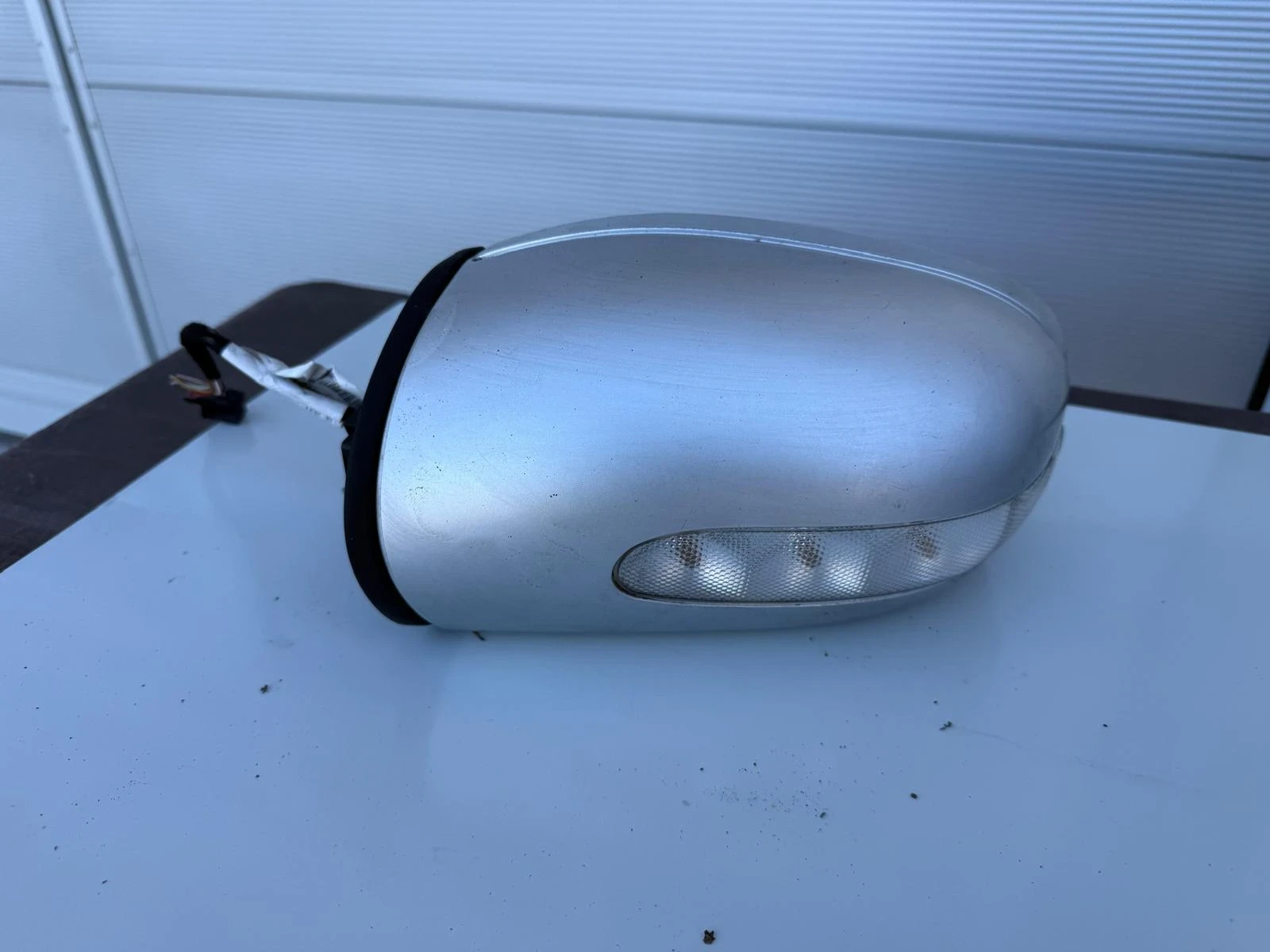 Огледало ляво Mercedes W203, снимка 2 - Части - 55183778