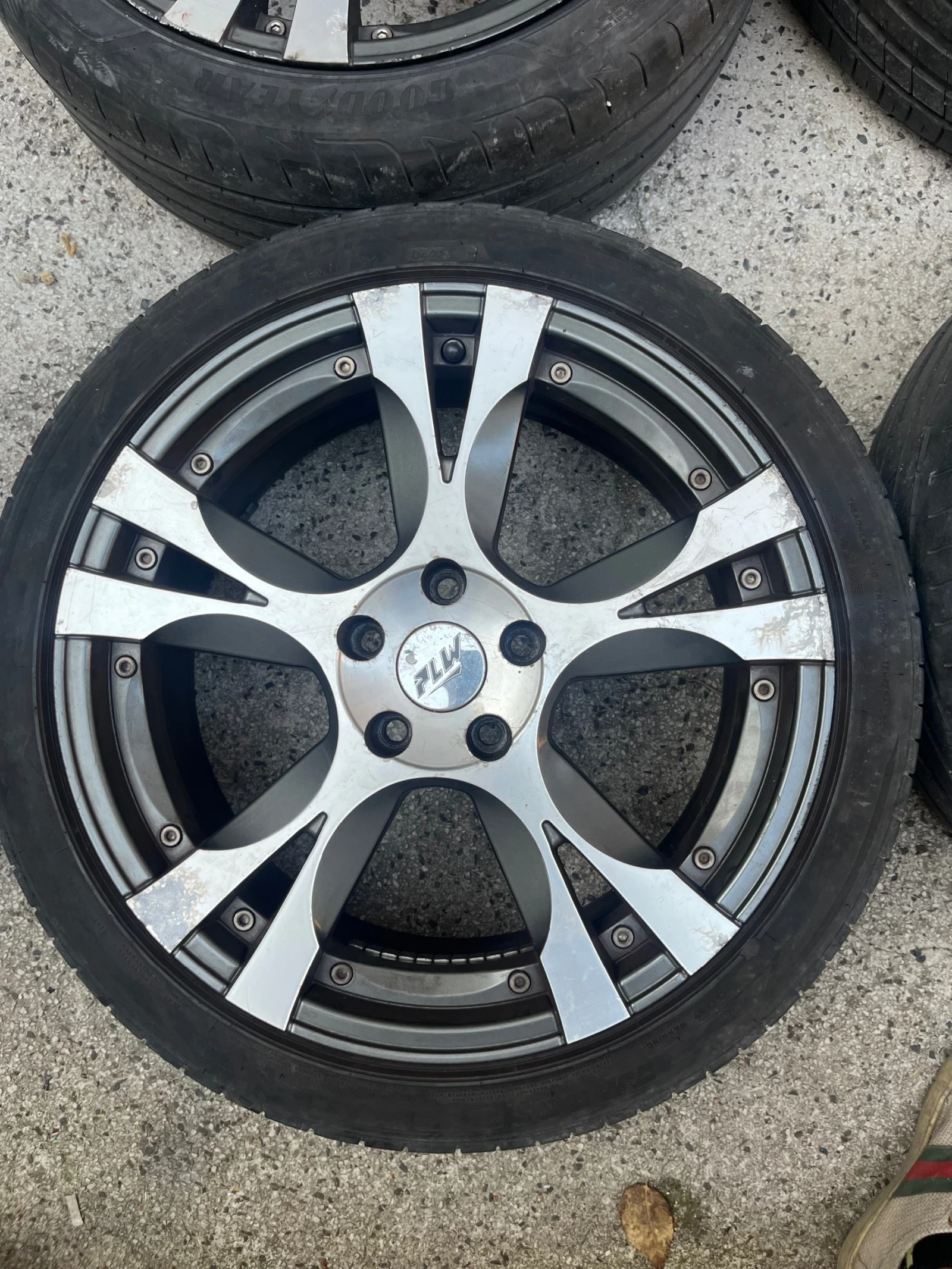    225/40R18 | Mobile.bg   2