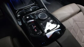 BMW 520 2024* M-PK* PANO* HEAD-UP* HARMAN* КРАЙНА ЦЕНА, снимка 11