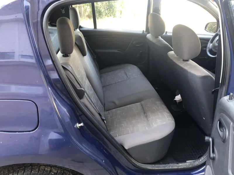 Dacia Sandero, снимка 6 - Автомобили и джипове - 46910848