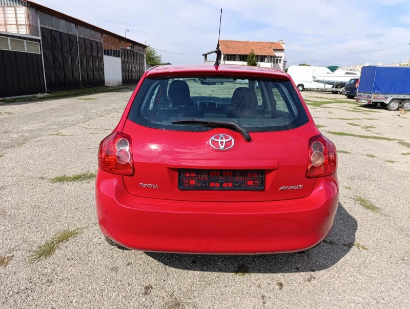 Toyota Auris, снимка 6 - Автомобили и джипове - 47721664