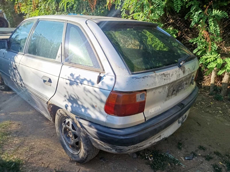 Opel Astra 1.7 Dizel, снимка 2 - Автомобили и джипове - 52716994