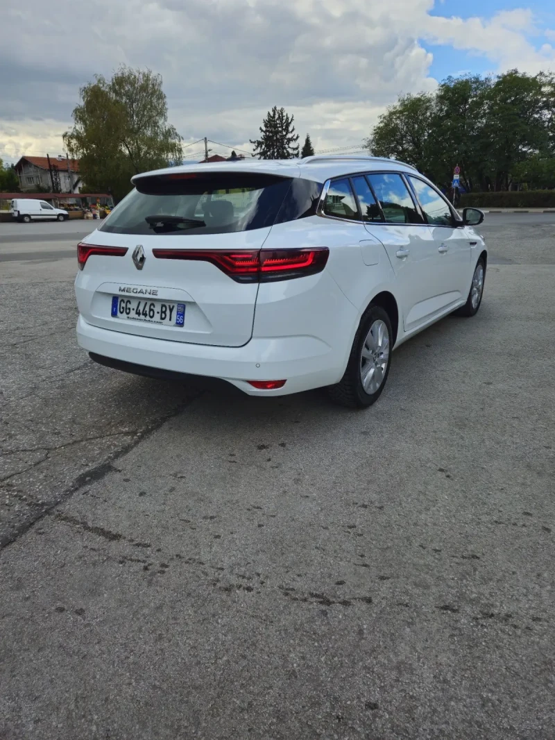 Renault Megane 1.5 DCI Blue Business, снимка 3 - Автомобили и джипове - 52348292