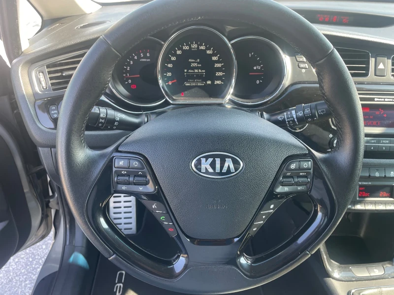 Kia Ceed 1.6 Full Top, снимка 8 - Автомобили и джипове - 52095346