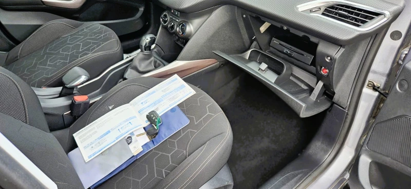 Peugeot 2008 1.6 E-hdi* , снимка 4 - Автомобили и джипове - 52443835