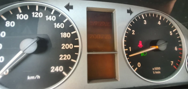 Mercedes-Benz B 170, снимка 8 - Автомобили и джипове - 52677793