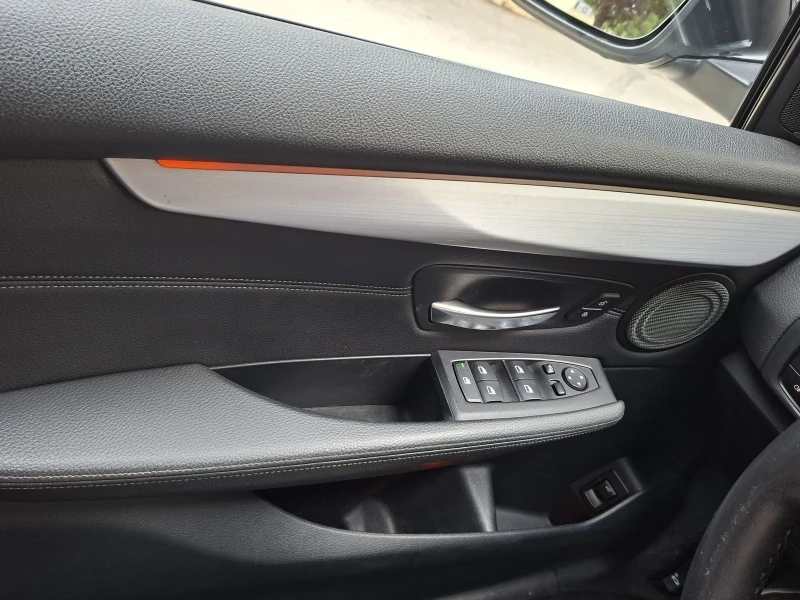 BMW 2 Active Tourer 218d Luxury, снимка 14 - Автомобили и джипове - 52735787