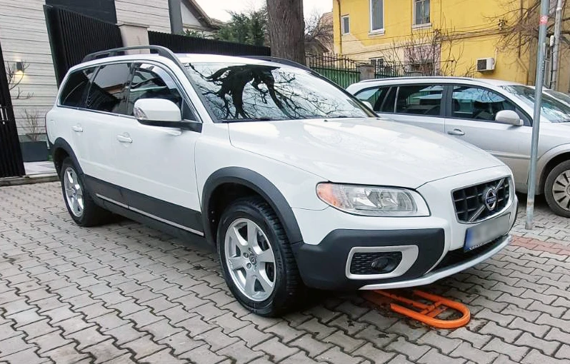 Volvo Xc70 D5, снимка 2 - Автомобили и джипове - 49444861