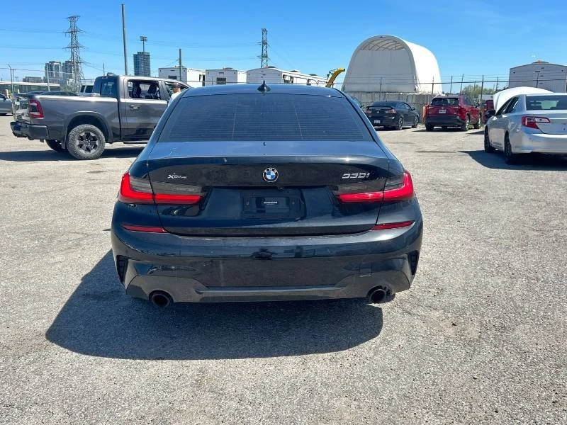 BMW 330 * xDrive * 2 КЛЮЧА * ПОДГРЕВ * МЪРТВА ТОЧКА , снимка 6 - Автомобили и джипове - 54848622