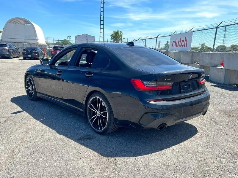 BMW 330 * xDrive * 2 КЛЮЧА * ПОДГРЕВ * МЪРТВА ТОЧКА , снимка 7 - Автомобили и джипове - 54848622