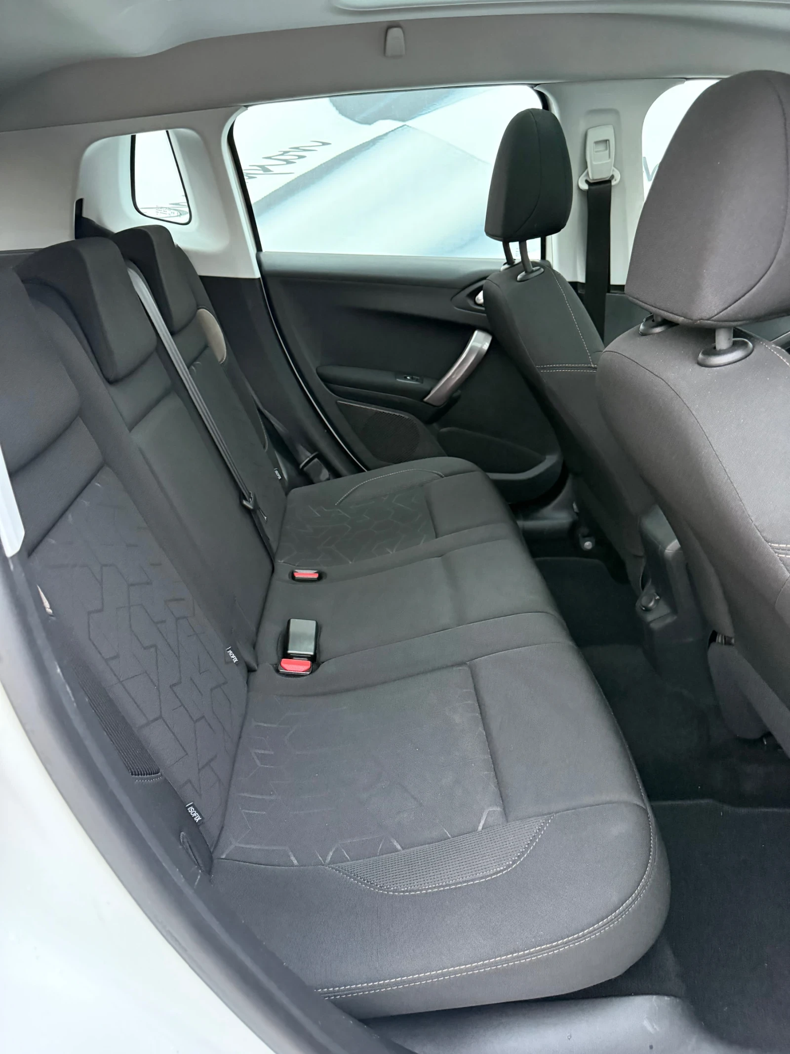 Peugeot 2008   | Mobile.bg   12