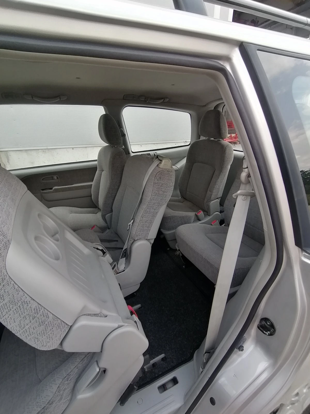 Hyundai Trajet 2.0 CRDI - изображение 6