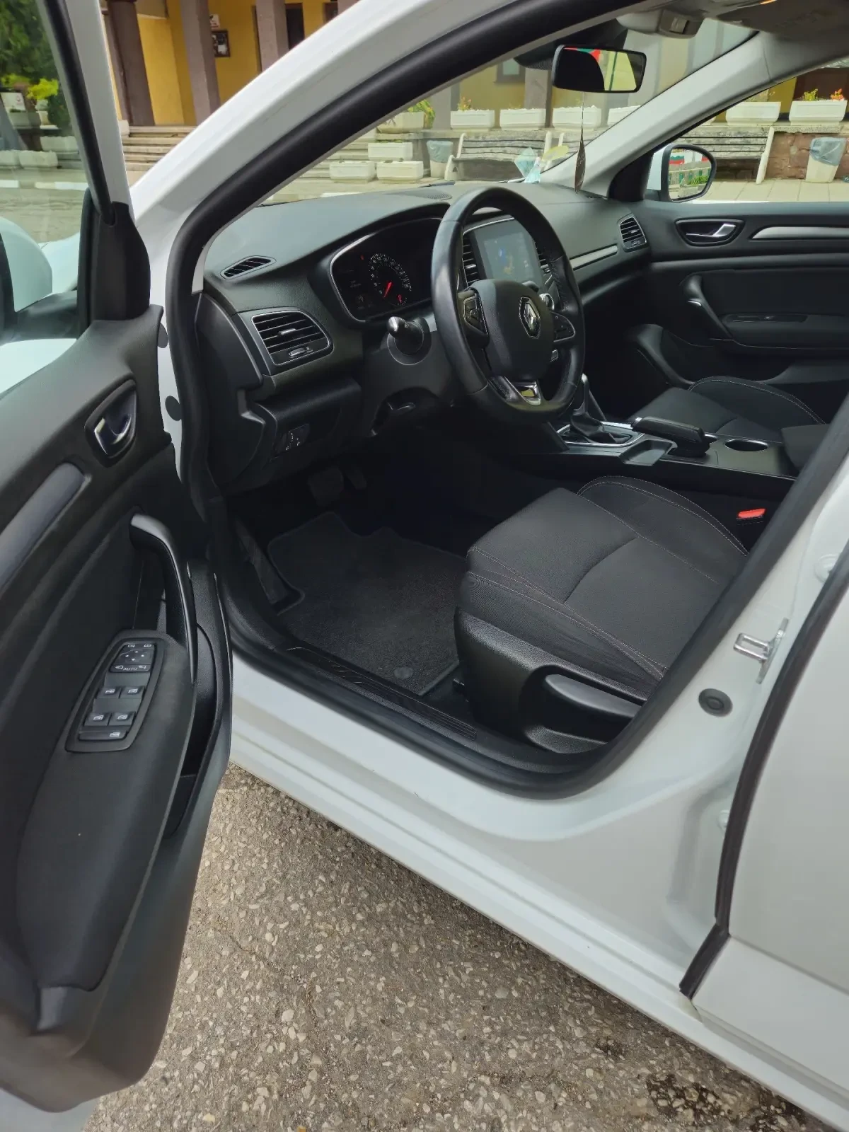 Renault Megane 1.5 DCI Blue Business - изображение 10