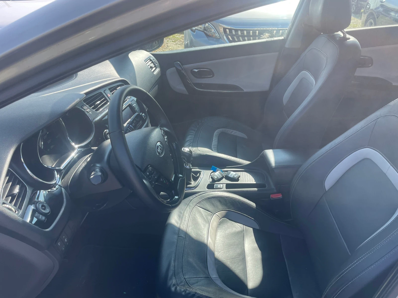 Kia Ceed 1.6 Full Top - изображение 10