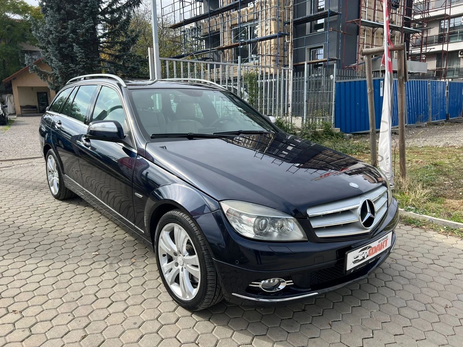Mercedes-Benz C 320 4MATIC/3.0CDi/NAVI/AVTOMAT - изображение 3