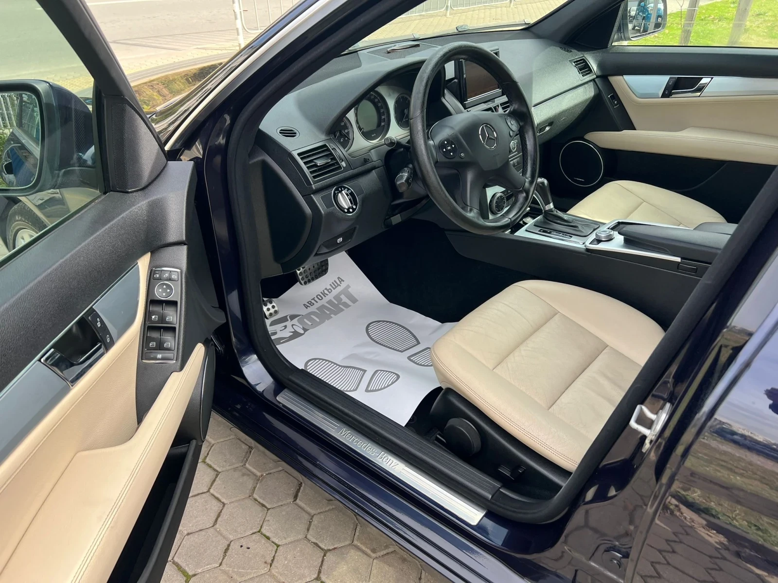 Mercedes-Benz C 320 4MATIC/3.0CDi/NAVI/AVTOMAT - изображение 7