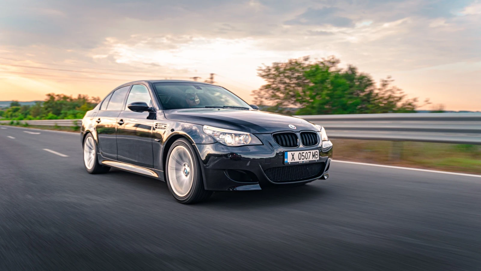 BMW M5  e60 | Mobile.bg   8