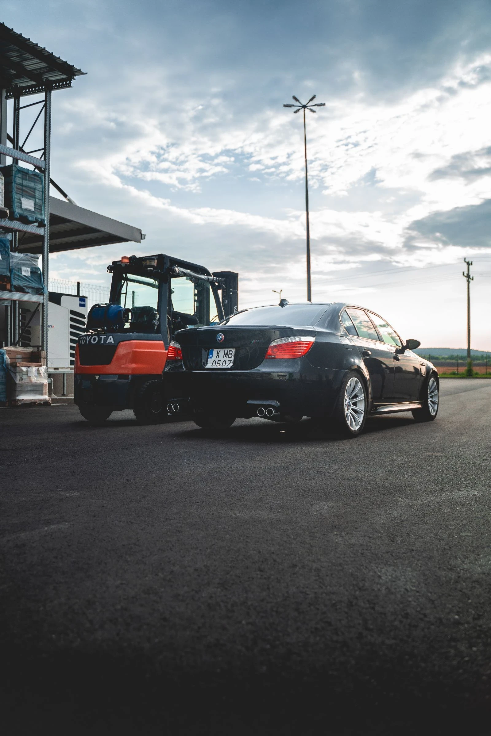 BMW M5  e60 | Mobile.bg   10