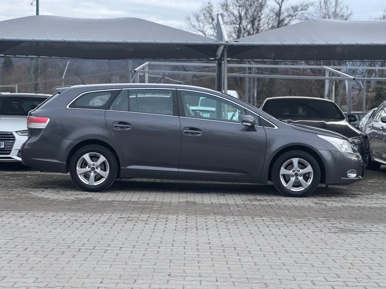 Toyota Avensis  - изображение 4