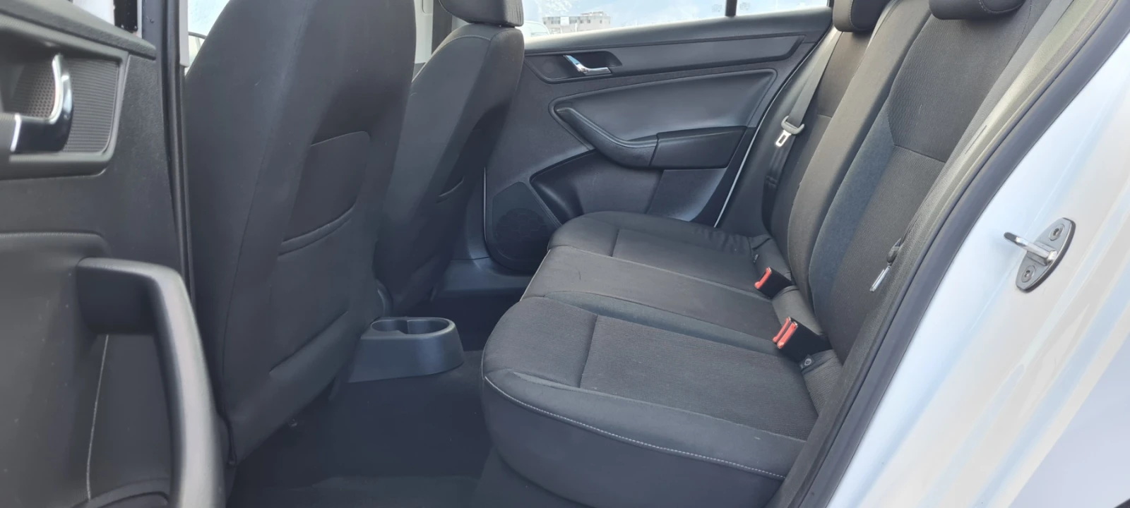 Skoda Rapid 1.4TDI-�������� | Mobile.bg � ����������� 14