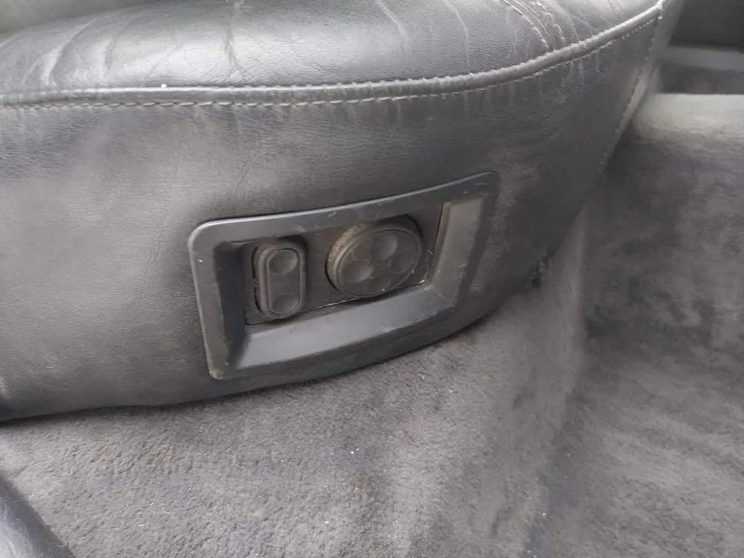 Audi A8 2.8 ръчни скорости  - изображение 7