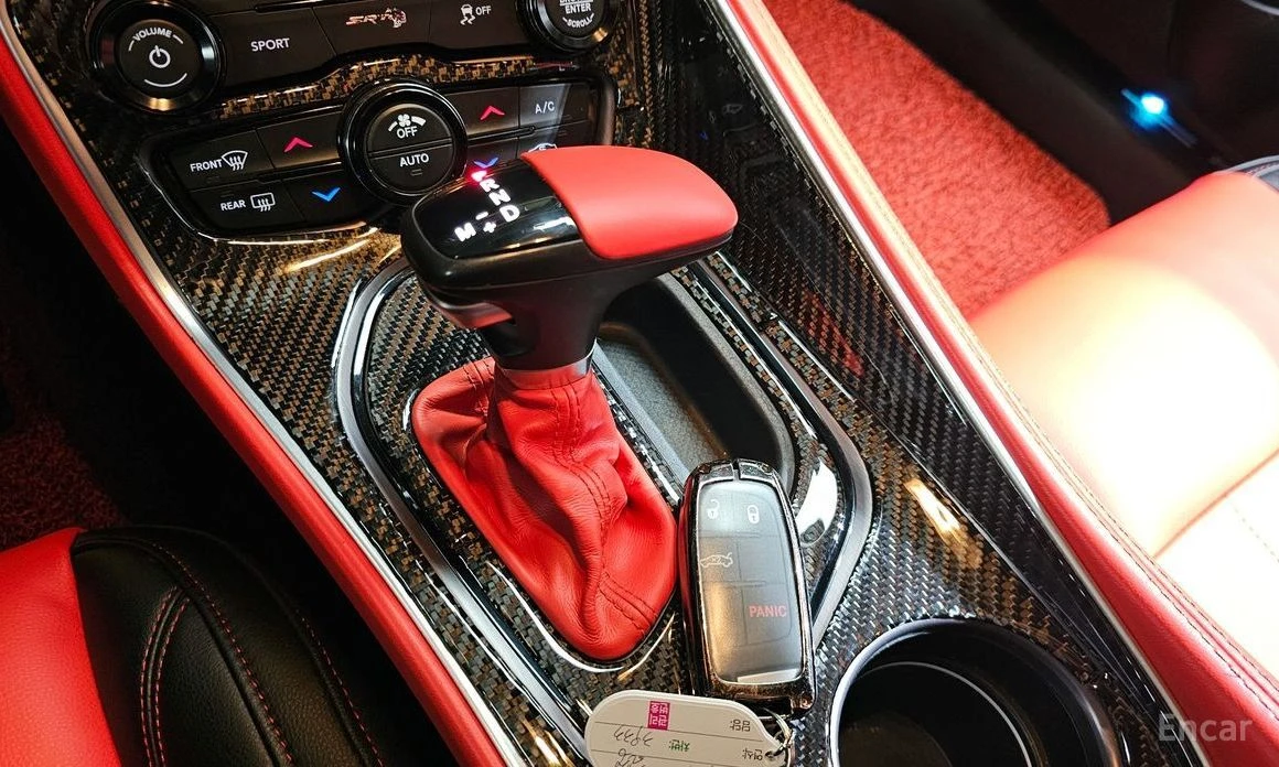 Dodge Challenger, снимка 9 - Автомобили и джипове - 53829553