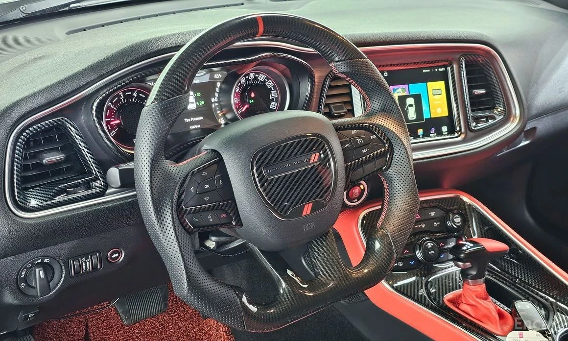 Dodge Challenger, снимка 13 - Автомобили и джипове - 53829553