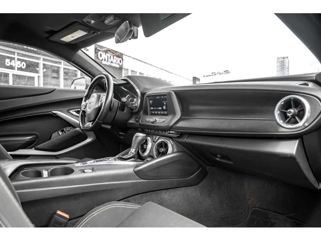 Chevrolet Camaro * 2dr Cpe 1LT * CARFAX * ЦЕНА ДО БГ, снимка 13 - Автомобили и джипове - 54080786