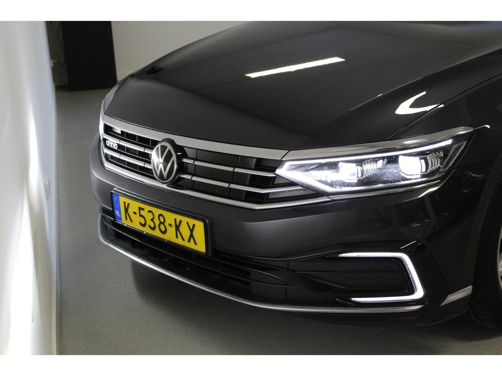 VW Passat Variant GTE 1.4 TSI Business - Hybrid | Mobile.bg � ����������� 2