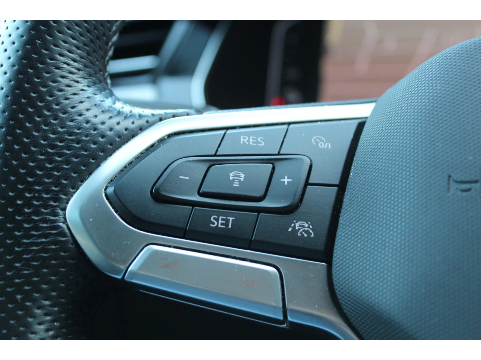 VW Passat Variant GTE 1.4 TSI Business - Hybrid | Mobile.bg � ����������� 8