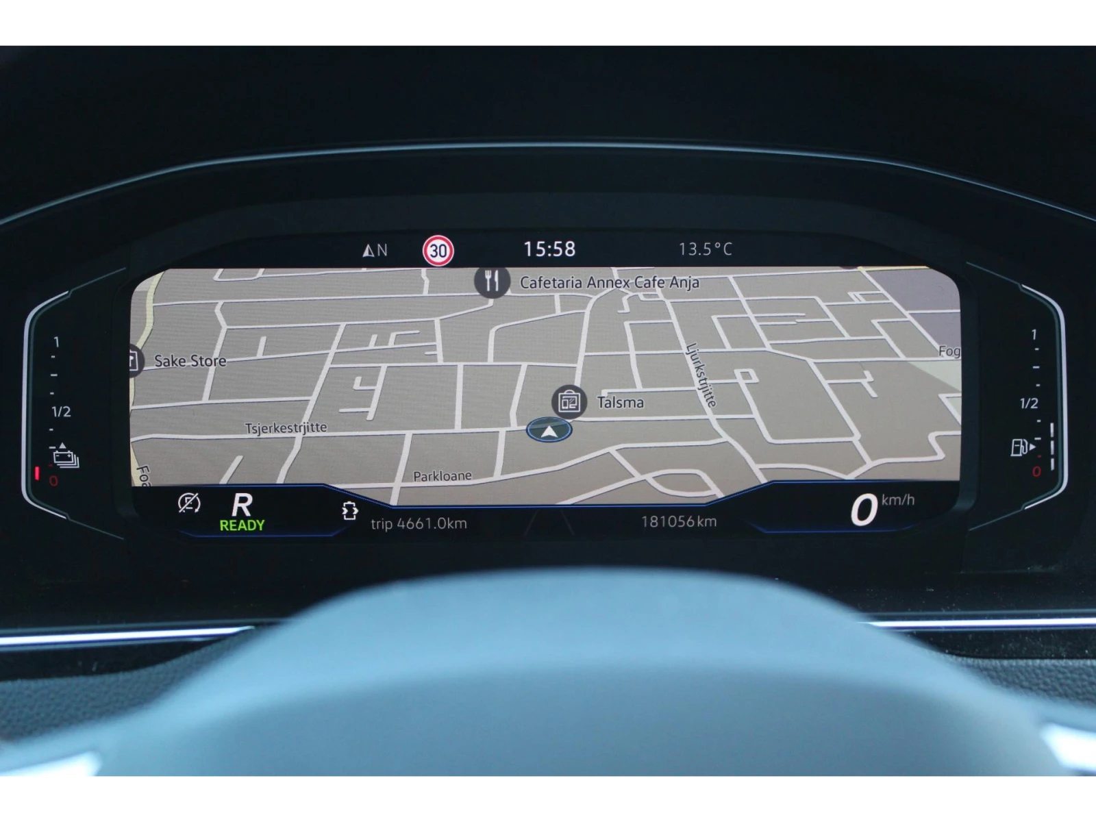 VW Passat Variant GTE 1.4 TSI Business - Hybrid | Mobile.bg � ����������� 15