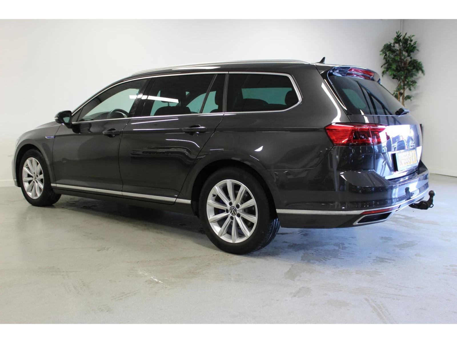 VW Passat Variant GTE 1.4 TSI Business - Hybrid | Mobile.bg � ����������� 3