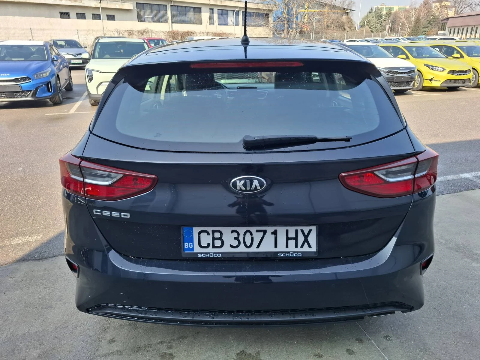 Kia Ceed 1.6 crdi ГАРАНЦИЯ, снимка 5 - Автомобили и джипове - 54252120