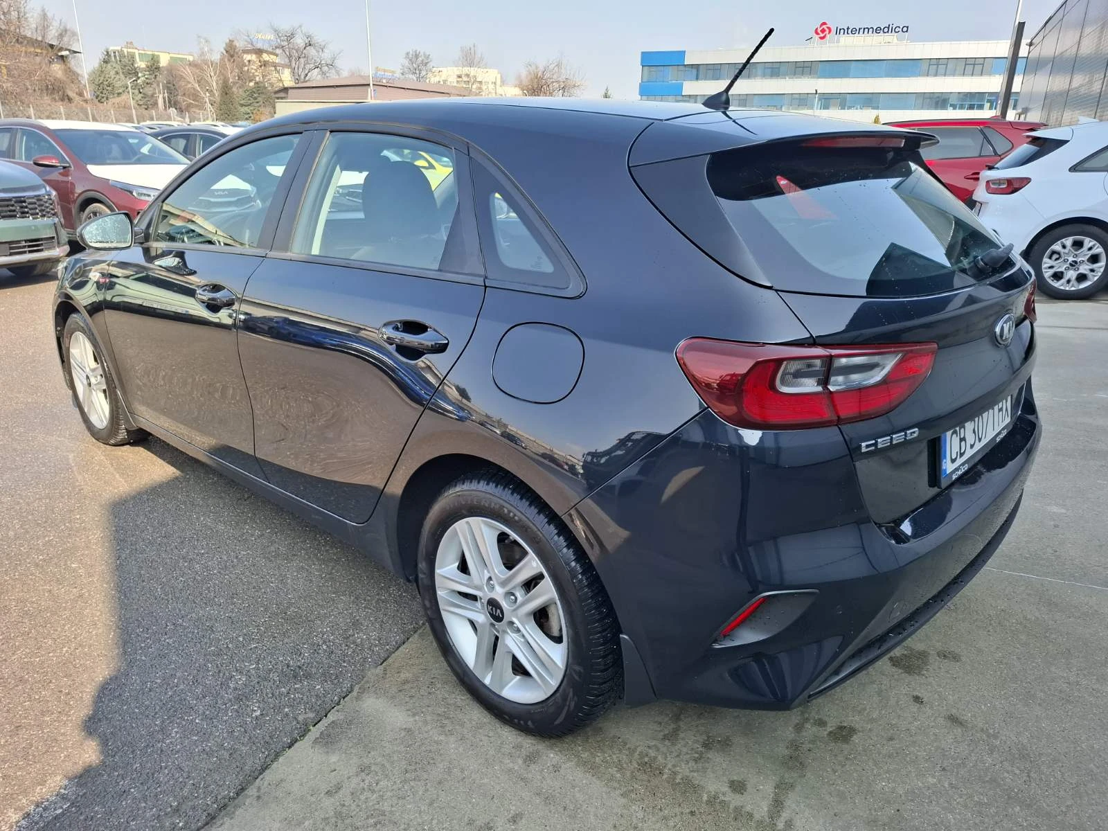 Kia Ceed 1.6 crdi ГАРАНЦИЯ, снимка 6 - Автомобили и джипове - 54252120