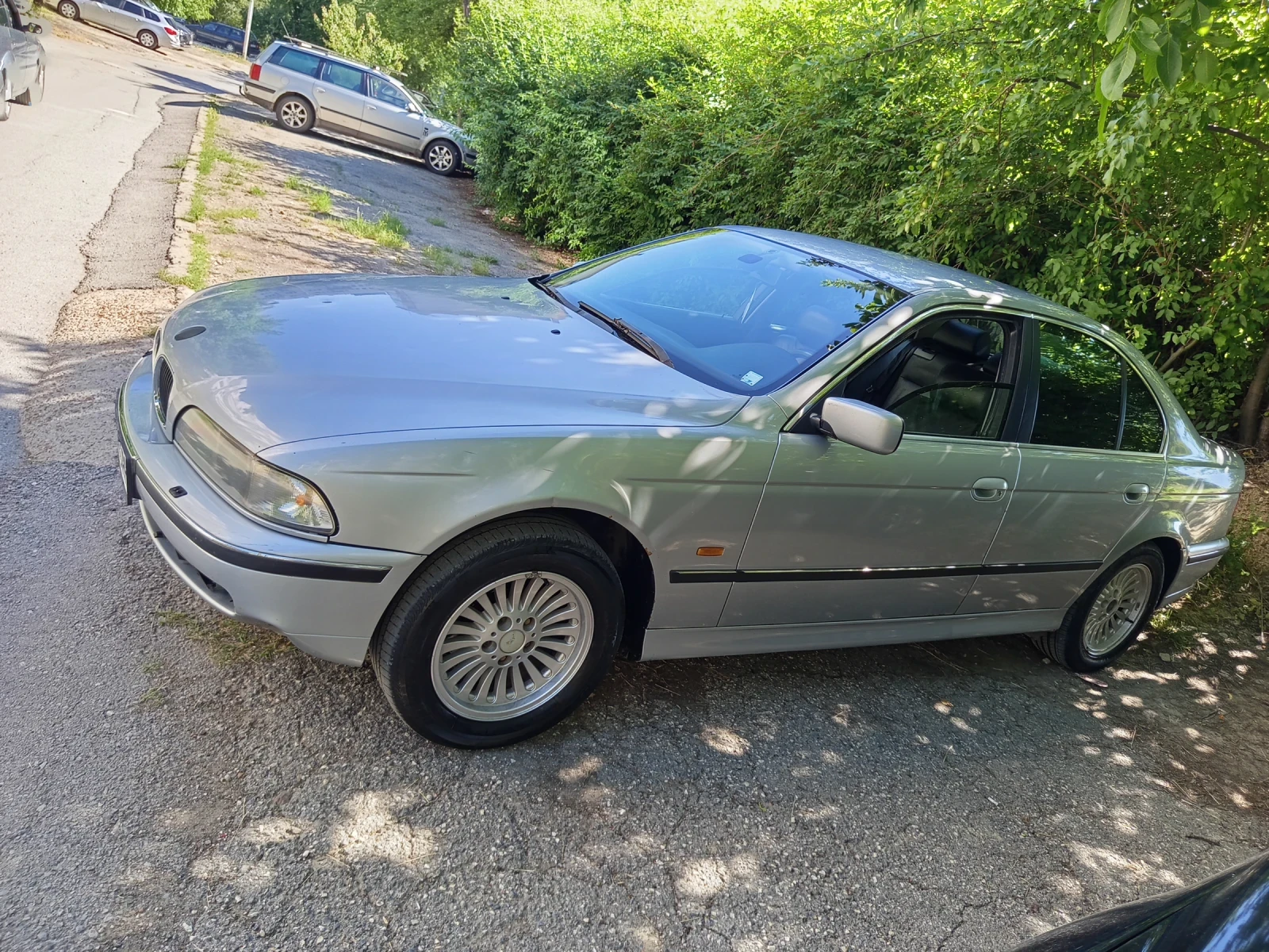 BMW 520, снимка 2 - Автомобили и джипове - 55050713