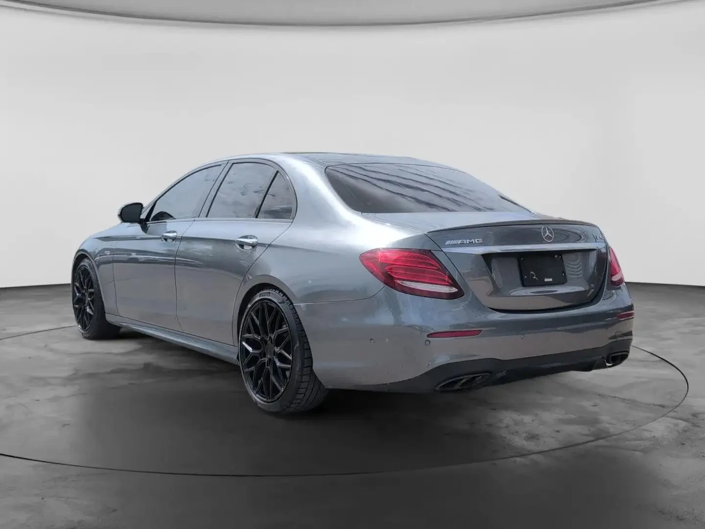 Mercedes-Benz E 43 AMG HIGH SPEC ЦЕНА ДО БЪЛГАРИЯ АВТОКРЕДИТ, снимка 6 - Автомобили и джипове - 55276539