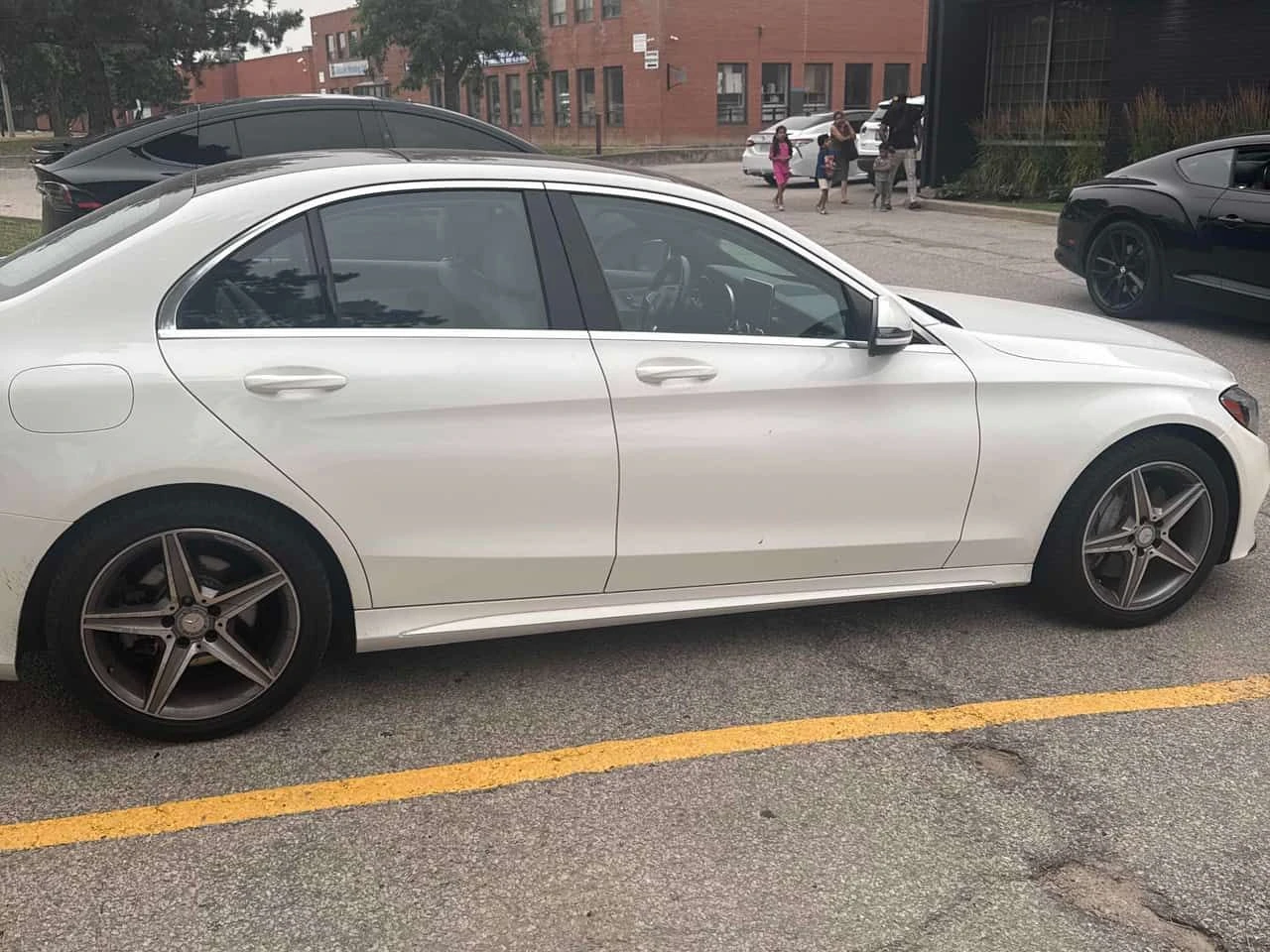 Mercedes-Benz C 300 * CARFAX * ОПЦИЯ ЗА ФИНАНСИРАНЕ , снимка 3 - Автомобили и джипове - 55334586