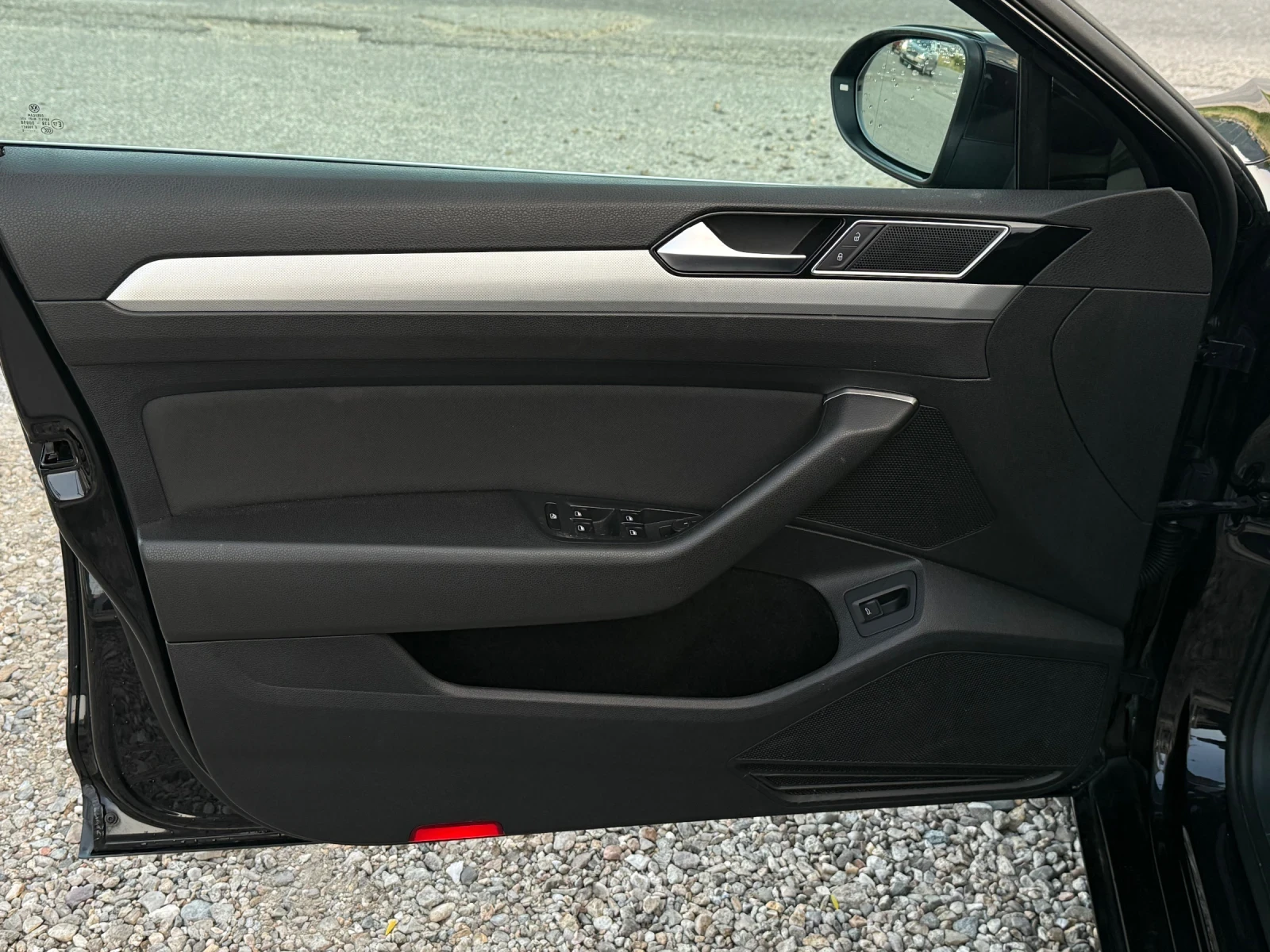 VW Passat 8 2.0TDI DSG , снимка 8 - Автомобили и джипове - 55437179