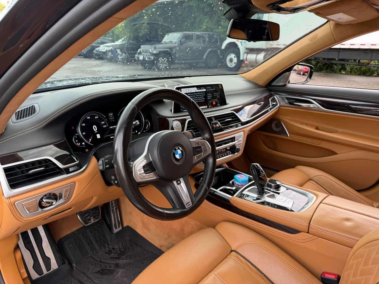 BMW 760 Li xDrive / ВСИЧКИ ЕКСТРИ ЗА МОДЕЛА / АВТОКРЕДИТ , снимка 5 - Автомобили и джипове - 55470783