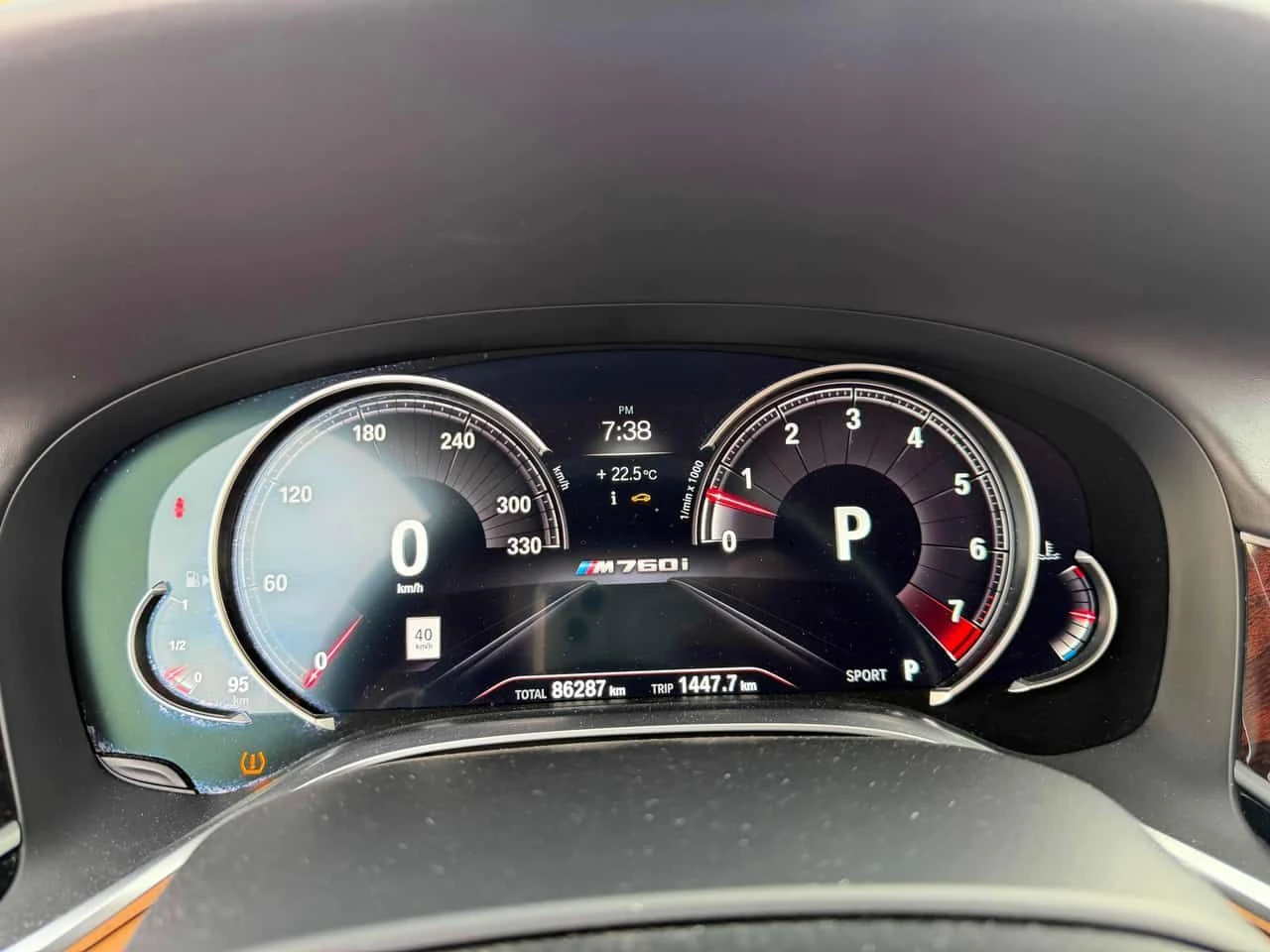 BMW 760 Li xDrive / ВСИЧКИ ЕКСТРИ ЗА МОДЕЛА / АВТОКРЕДИТ , снимка 8 - Автомобили и джипове - 55470783